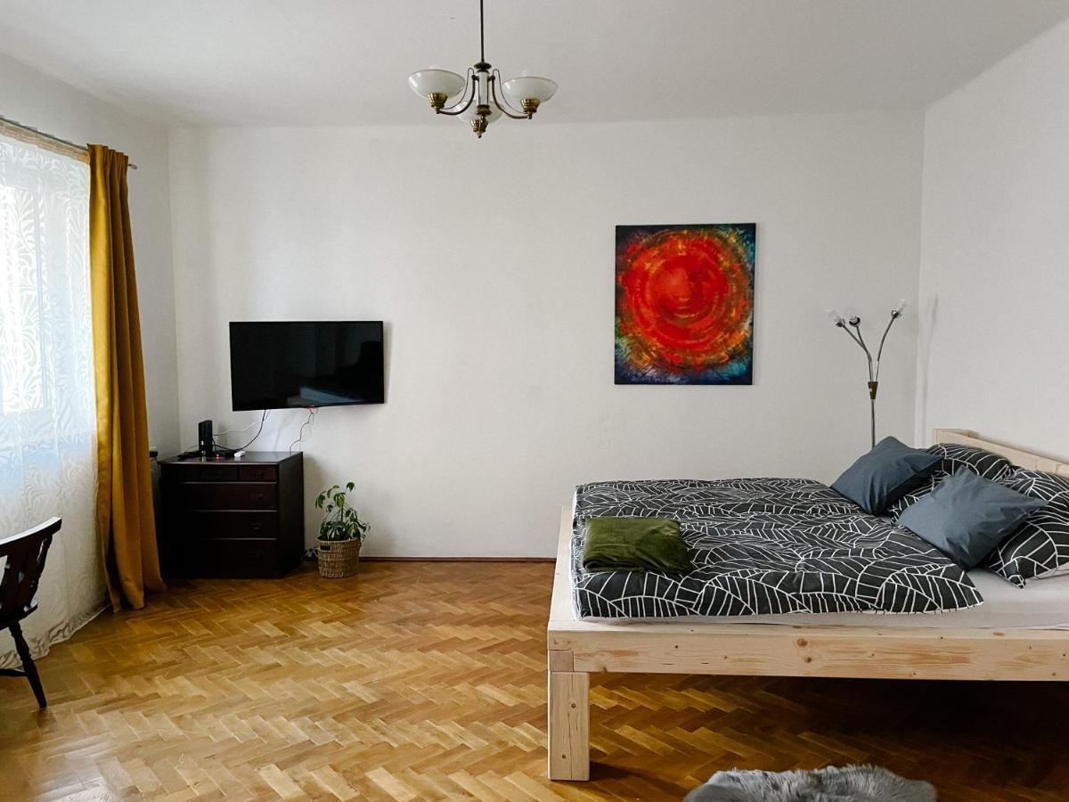Apartmany U Areny Ostrava Bagian luar foto